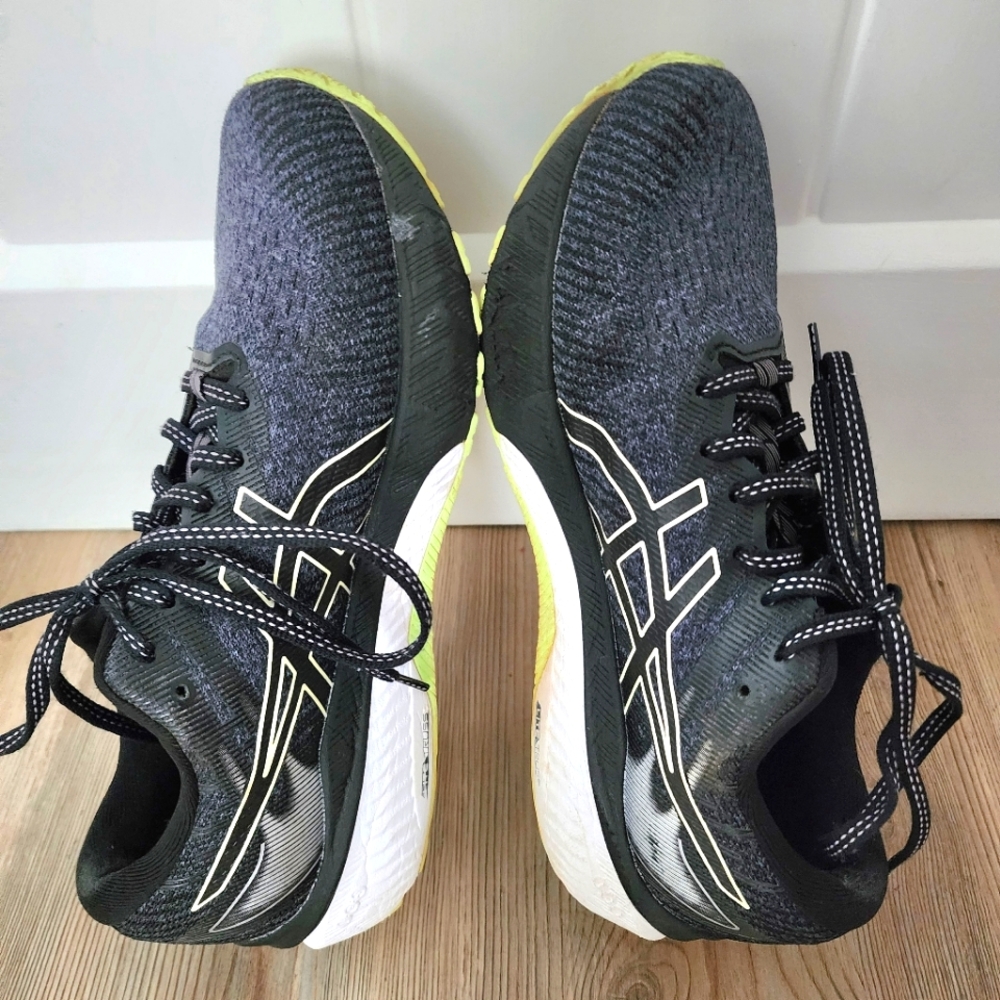 ACIS (GT-2000 10) WOMEN'S RUNNING SHOE - SIZE 7.5  , women sneaker 7.5